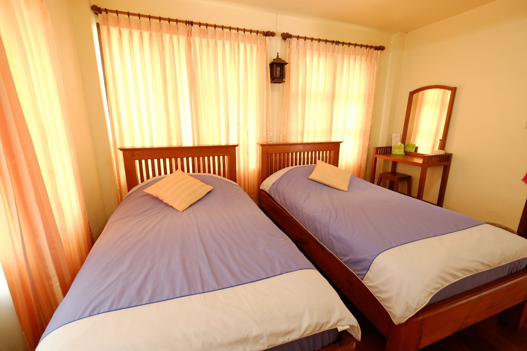Huen Kham Kong Guesthouse Mae Sariang Exteriér fotografie